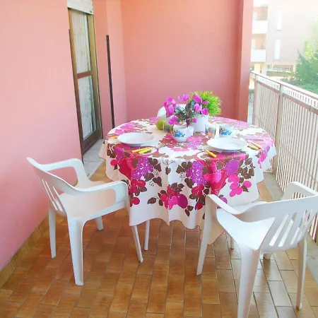Renata 6 Apartment Grado